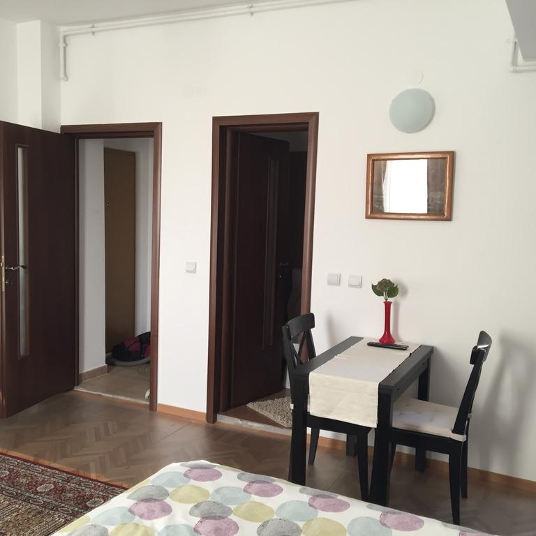 Dinamic Studio Old Town Бухарест Екстер'єр фото